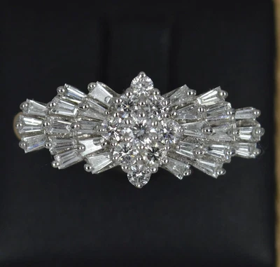 £925 • Buy Iliana Certified 1.00ct Vs Diamond 18 Carat White Gold Cluster Ring