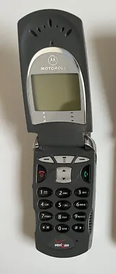 Motorola Cellular Flip Phone Model V60S H/W 4.0 Gray Verizon • $20