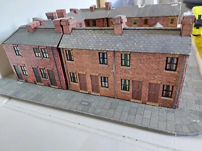 00 Gauge Model House • £25