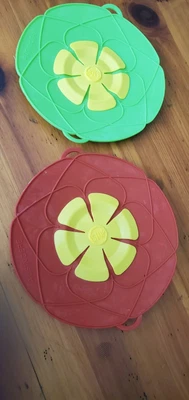 $6.99 • Buy Boil Over Spill Stopper Lids Set Of 2