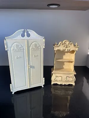$65 • Buy Vintage 1963 Mattel Barbie Suzy Goose Wardrobe & Hutch