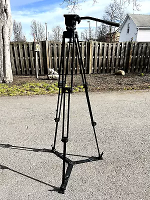 Vinten Vision Blue 5 Professional Camera Tripod System With Bag • $750