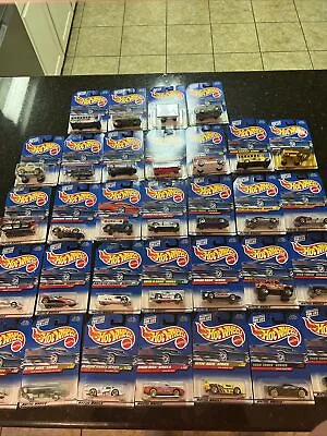 Hot Wheels Cars Lot Of 32 1998-1999 Toy Collectible Flyin Aces Candy Vintage • $19.99