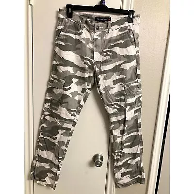 Mens Snow Camouflage Cargo Pants 32x30 • $15.99