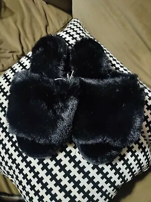 Telifor Slippers Black Faux Rabbit Fur S  Size 7-8 New With Tags Slip-on  • $25
