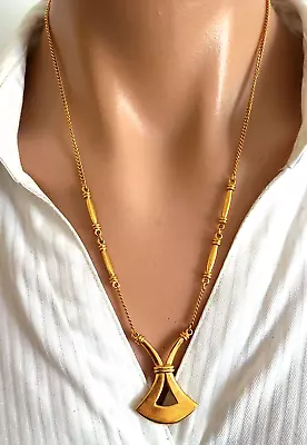 £4.55 • Buy Vintage Trifari Gold Tone Pendant Chain Necklace 20 L