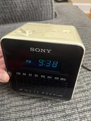 1980s Retro SONY Dream Machine Digicube ICF-C10W FM/AM Digital Clock Radio • $29.90