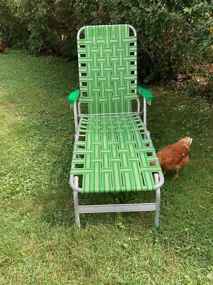 Vintage Aluminum Webbed Folding Beach Lawn Chair Chaise Lounge Green White • $59.99