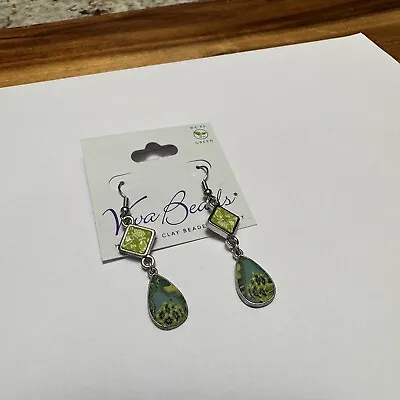 NWT Viva Bead Handmade Clay Earrings Green / Silver Tone Pierced Dangle Earrings • $14.99