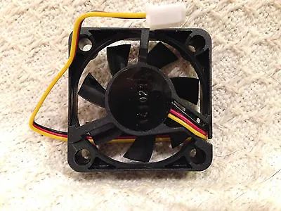 Case Fan 40mm X 40mm X 10mm 12V 0.16A 9.5 CFM 8000 RPM 3-Pin Bulk Lot Of 2 +FS • $5.99