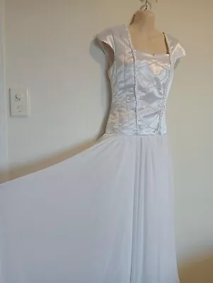 Size 10 Wedding Formal Dress Satin 1990s Beaded Renaissance Style White Ballgown • $50