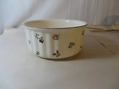 VILLEROY & BOCH - Petit Fleur - SOUFLEE DISH • $21.11