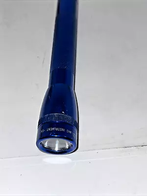 Vintage Mag-Lite Mini Maglite 2 AA Batteries Blue USA California W/ Duracell Bat • $19