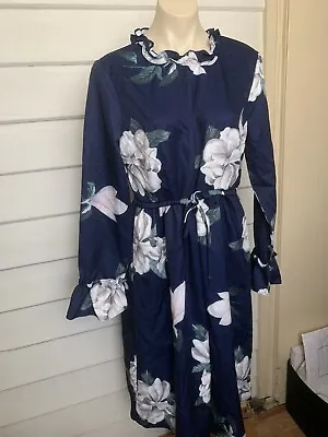$20 • Buy Magnolia Print Dress Size 14 BNWT