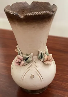 Mollica Capodimonte Vase • $20