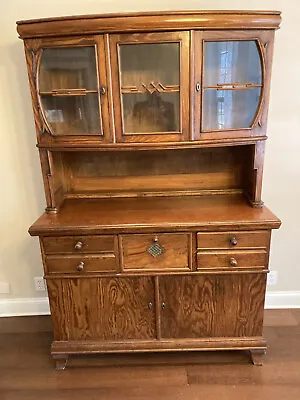 Antique Oak German Hutch • $600