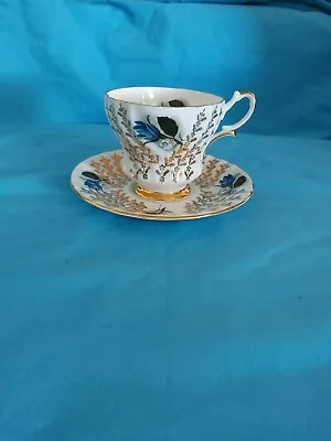 Queen Anne Bone China England Tea Cup And Saucer. Blue Floral And Gold Trim #341 • $29.99