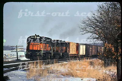 F Original Slide - Milwaukee Road MILW 5802 U36C Action Nashotah WI Mar 1979 • $7.89