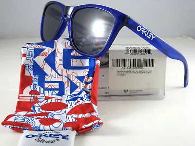 Oakley FROGSKINS Limited Edition Crysmal Blue  W/Grey Clear Box  24-243 • $267