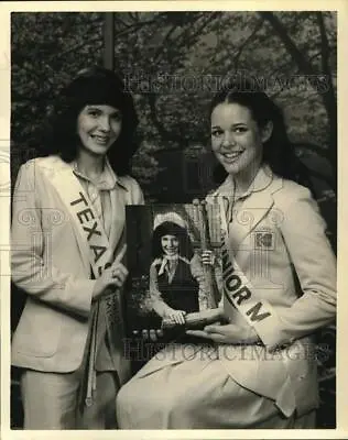$19.99 • Buy 1979 Press Photo Kay Kenner And Kim Crosby, America's Junior Miss Winners