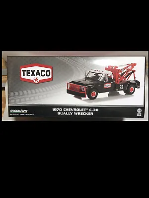 1970 Chevy C30 Wrecker 1:18 Texaco  13625 • $149.95