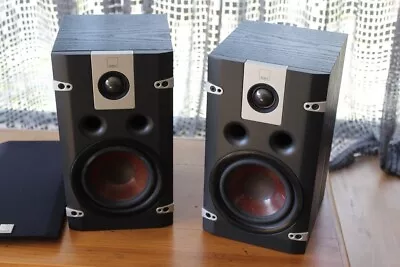 DALI Spektor 2 Bookshelf Speaker - Black (SPEKTOR2) • £125