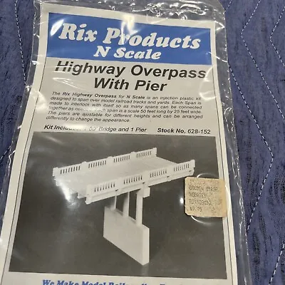 N Scale - Early 50' Highway Concrete Overpass With Pier - RIX-628-0152 • $16.49