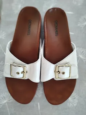 £6.20 • Buy Beautiful White Scholl Orthaheel  Sandals Size 8