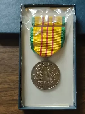 Vietnam Service Medal Set • $9.75