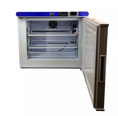 VWR Freestanding Freezer CAT No. 10819-664 Model HCUCFS-0120A -20C -4F Benchtop • $650