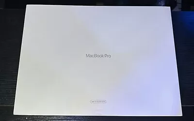 Apple MacBook Pro 16  Silv 2023 3.68 GHz M2 Max 12-Core CPU 38-Core GPU 32GB 1TB • $2105