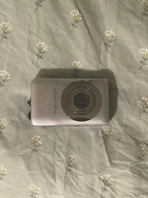 Canon PowerShot Digital ELPH SD1300 IS 12.1 MP Digital Camera - Silver UNTESTED • $15.50