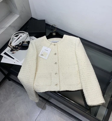 £1570.85 • Buy Chanel Cream Tweed Jacket Size 36