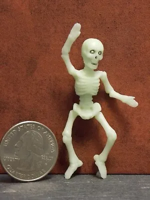 Dollhouse Miniature Halloween Skeleton GLOWS 1:12 Inch Scale D298 Dollys Gallery • $6.99