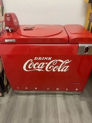 1940's Vintage Coca Cola Coke Vending Machine With Cooler  • $3900