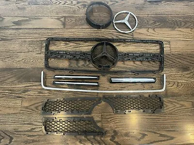 Mercedes G 55 G65 G 550 AMG OEM Front Grill • $120