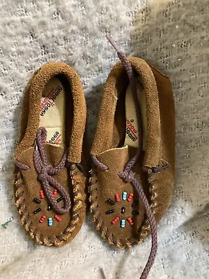 Vintage MINNETONKA Moccasins Brown Suede Leather Beaded Children’s SIZE 4 • $10.99