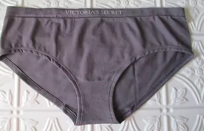 Victoria's Secret Hiphugger Panty Seamless Sleek Smooth VS Logo Waistband Sz 2XL • $10.99