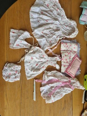 £5 • Buy Vintage Baby Dolls Clothes 1960s Retro
