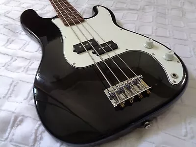 Vintage 1989 Squier By Fender E9 Series Young Chang Precision Bass Black Korean. • $549.99