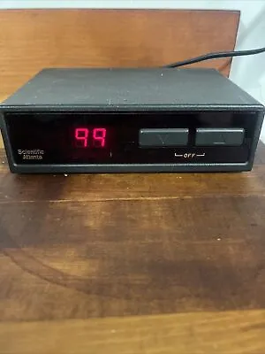 Vintage 80's Scientific Atlanta Cable TV Box 8500 Series 8511400 *Powers On* • $24.99