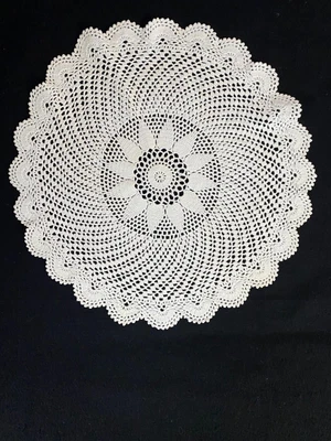 $1.99 • Buy Vintage Hand Crocheted Doily Dresser Scarf Tablecloth White 19  Estate Sale Find