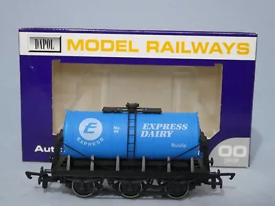 Dapol Oo Gauge B667 Express Dairy Milk Ruislip 6 Wheel Tank Wagon R/n 45 Boxed • £14.99