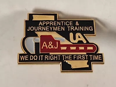 UA Plumbers Steamfitters Refrigeration Union Pin Badge California Training  • $49.95