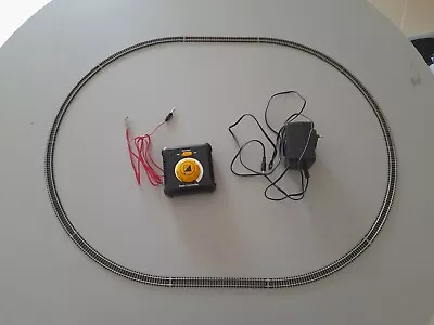 Graham Farish / Bachmann N Scale Oval Of Track And Controller • $100
