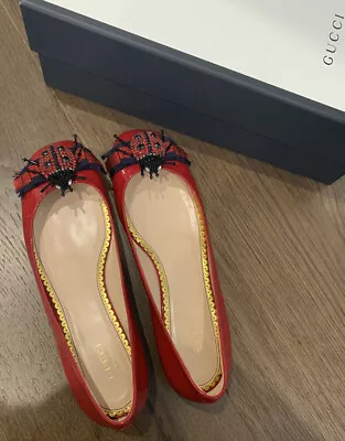 $420 • Buy Authentic Gucci Red Beetle Flat Shoes 38