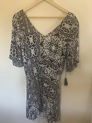 Tigerlily Au Size 8 Mini Dress • $35