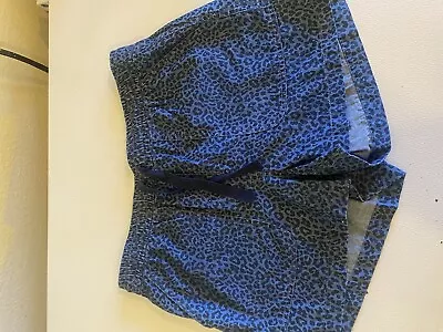 Woman's J. Crew Denim Xs Blue Cheetah Print Shorts With Tye  2.5 Inch Inseam (5) • $11