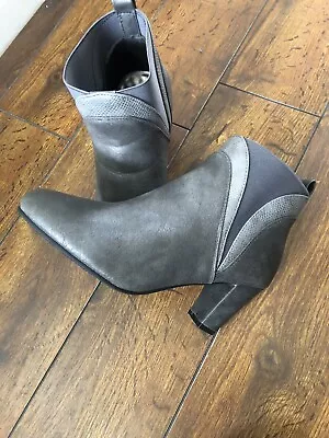 Women’s Grey Cotton Trader Small Heel Ankle Boots Size 6 • £22