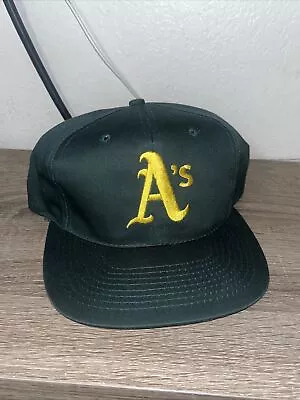Vintage Oakland A’s Gatorade SnapBack Hat • $29.99